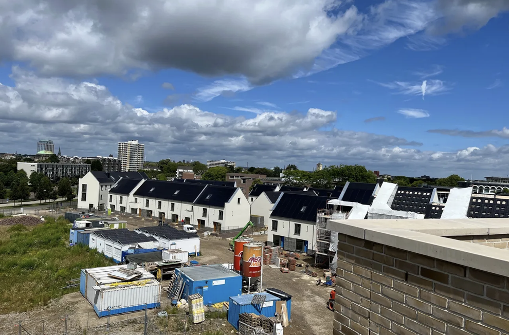 Meer laad-punten bouwmaterieel en vrachtauto's