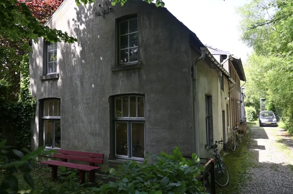 Gekocht pand voor ponyclub in verkoop