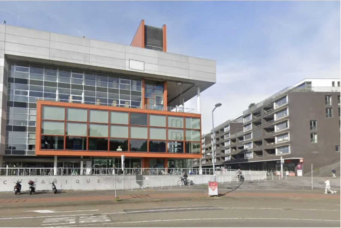 Ruziënde top en roddelcultuur bij Centre Céramique