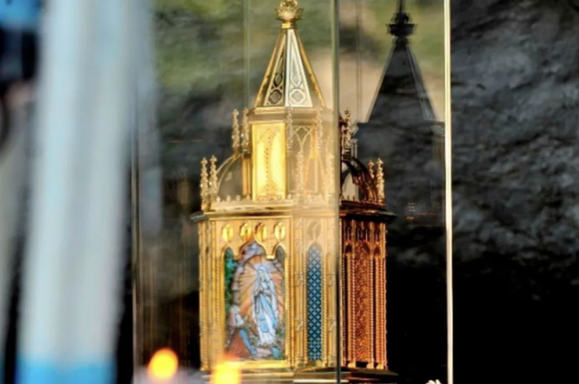 Lourdesviering in Wittevrouwenveld