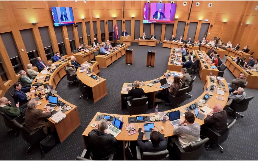 Kitty Nuyts laat hele raad vrijdagavond nog één keer opdraven