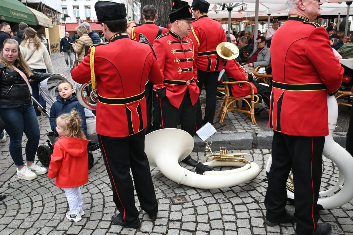 Burgerbegroting: knokken tegen fanfares voor kienkaarten