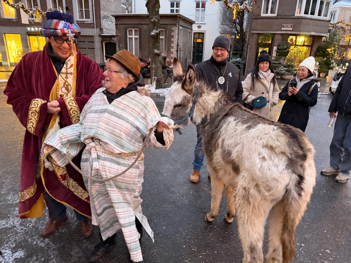 Driekoningenstoet in de natte sneeuw