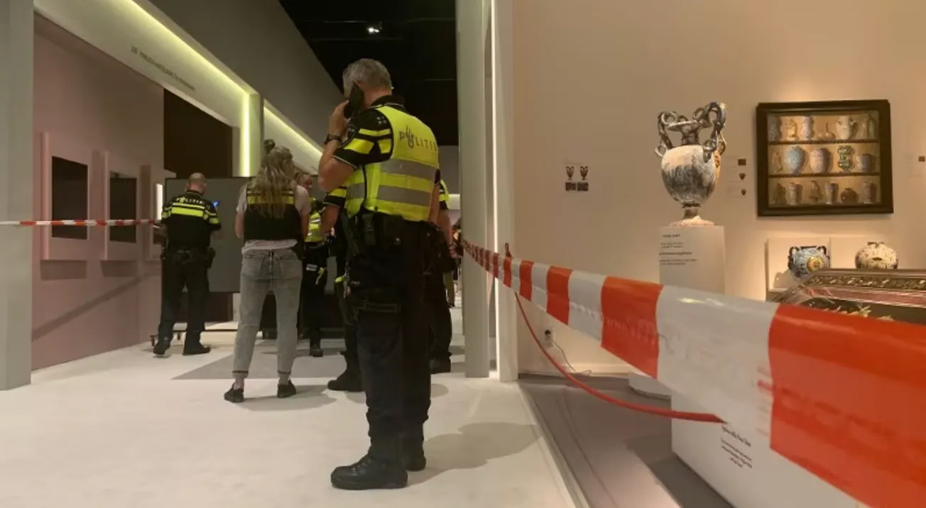 Loop niet achteruit op de Tefaf