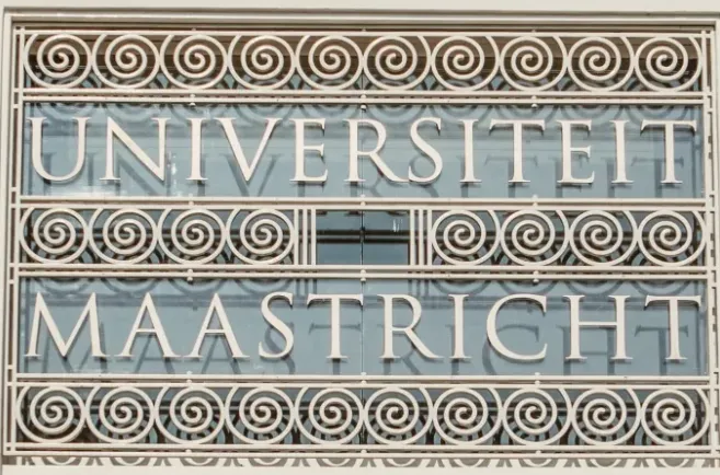 Wetenschappers: UM moet zich niet bemoeien met vacature