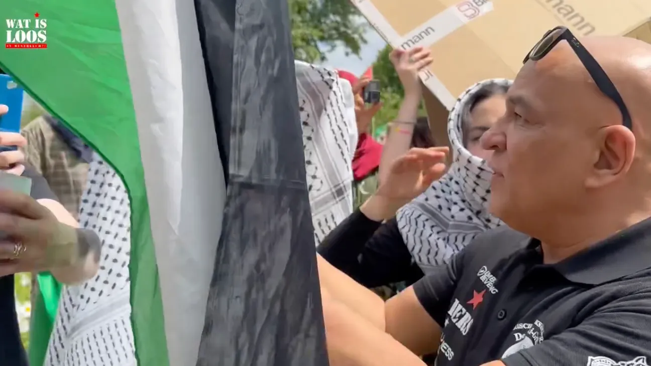 VIDEO: Demonstranten belagen Wat is loos?