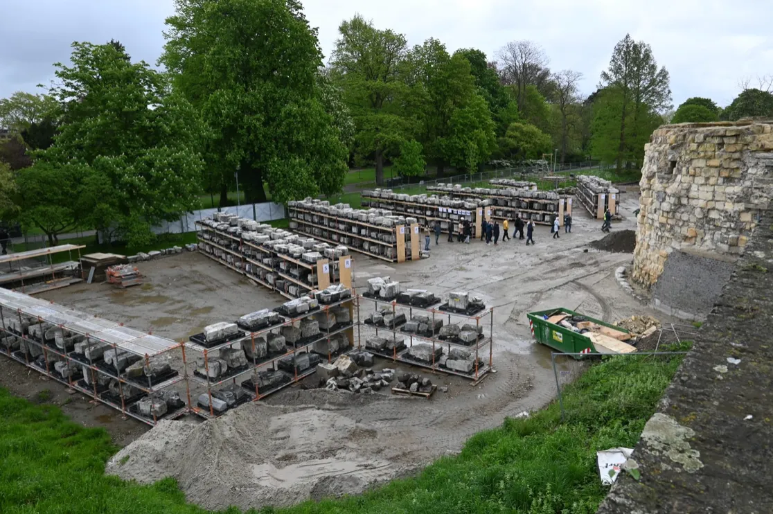 Herstel walmuur, rondeel kost 10 miljoen euro