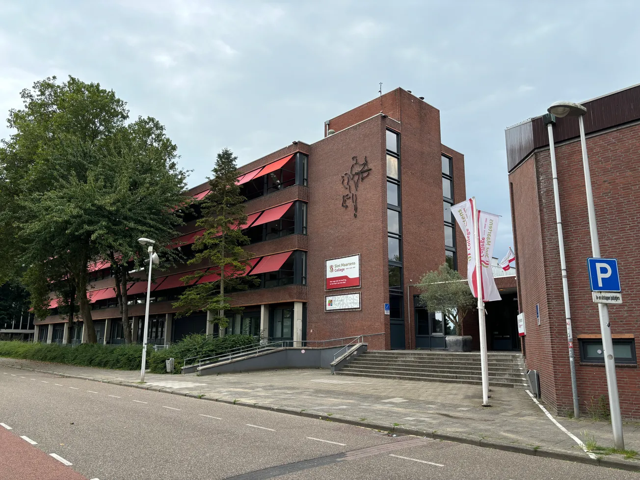 VV Scharn en Maartenscollege in rouw om gezin Limmel