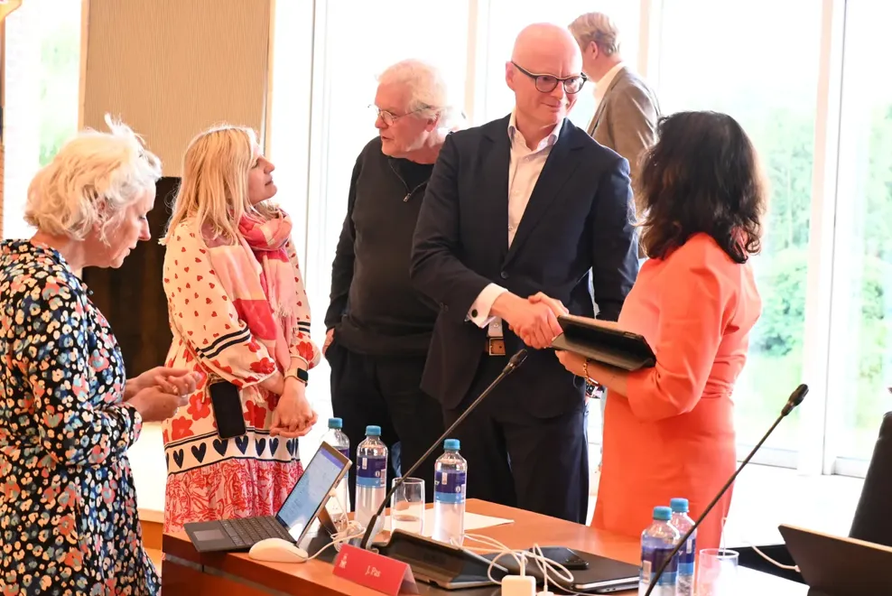 Chaos onderhandelingen Geusseltbad compleet