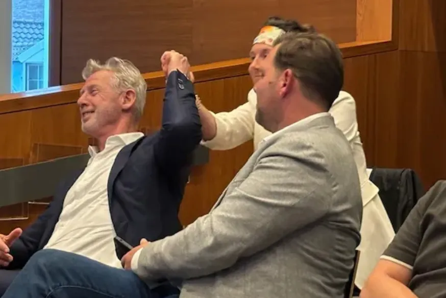 MVV: persbericht bij uitlekken vertrek directeur was afspraak