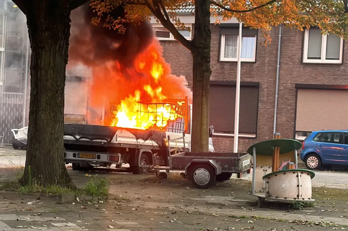 Hillenaar: Autobranden "doorn in mijn oog"