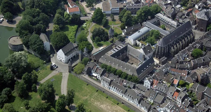 89 appartementen, geen parkeerplekken bij KPN-gebouw