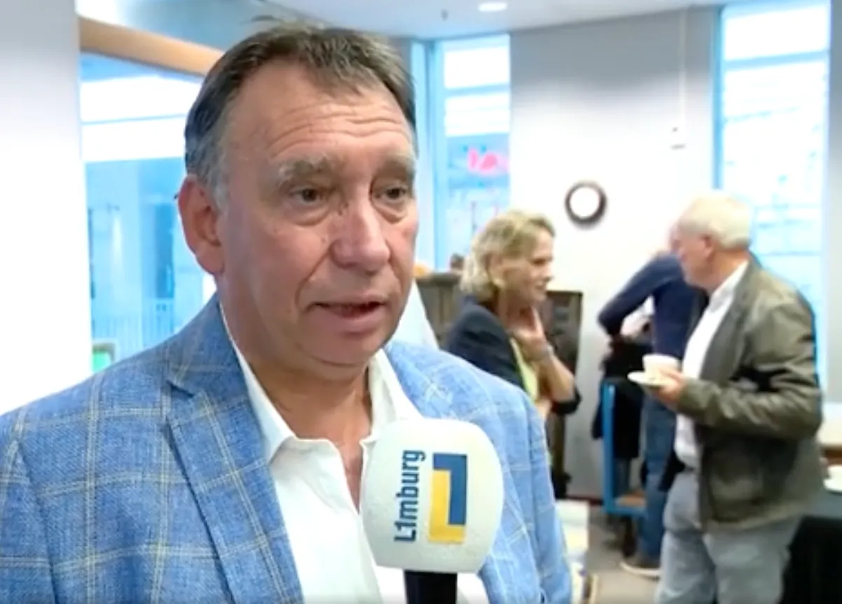 Leeyen geeft gemeente weer lesje onderhandelen