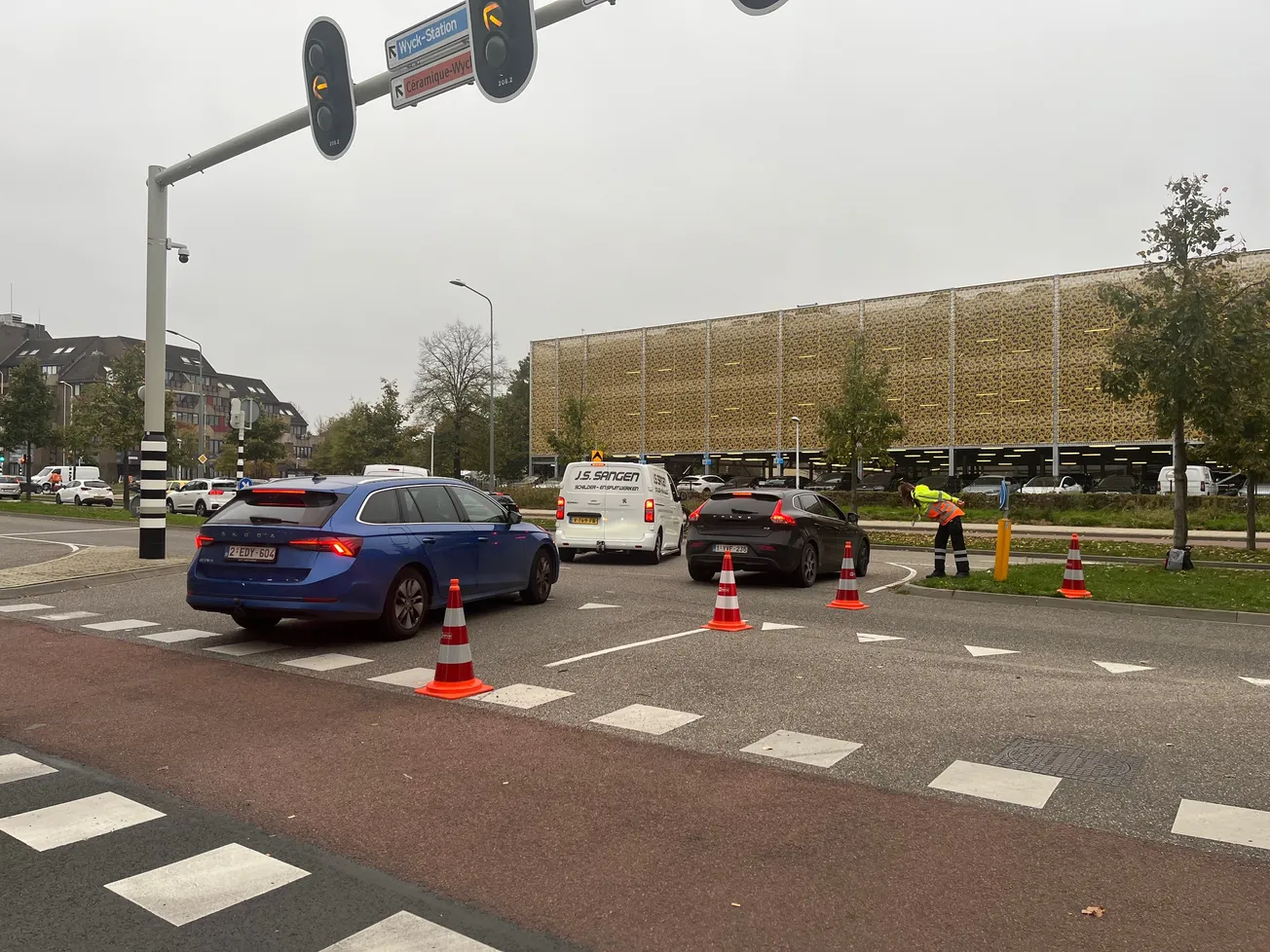 Hulde aan de verkeersregelaar!