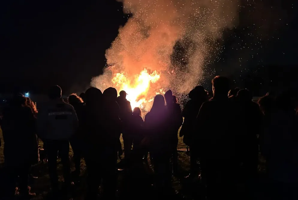 Gemeente gedoogt verbranden kerstbomen Malberg