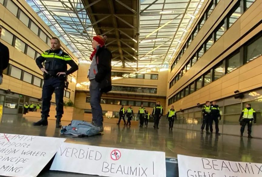 "Politie 'framet' demonstranten bij Rijkswaterstaat"