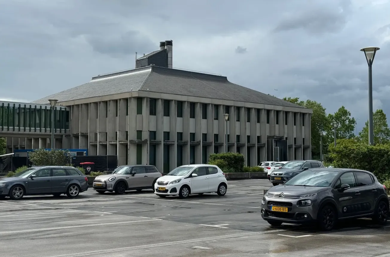 Vluchtelingen zijn weg, maar herstellen noodopvang duurt nog maanden