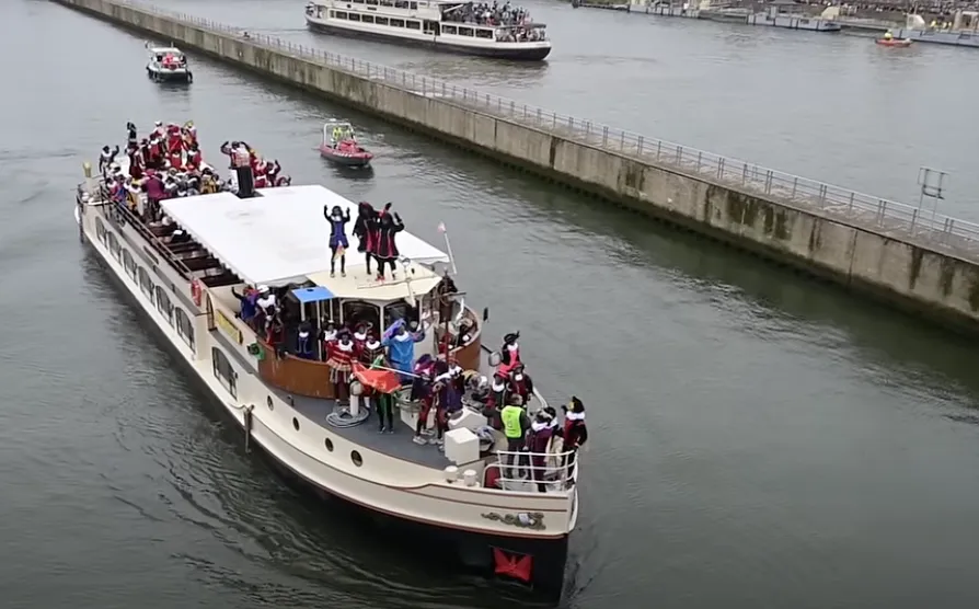 2500 euro meer voor Sinterklaas