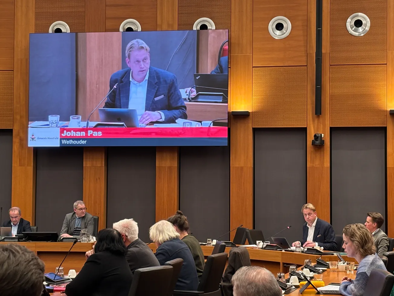 Huisvesting scholen akkoord, kritiek op participatie en LVO