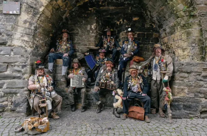 700 gasten naar Clochardsbroelof