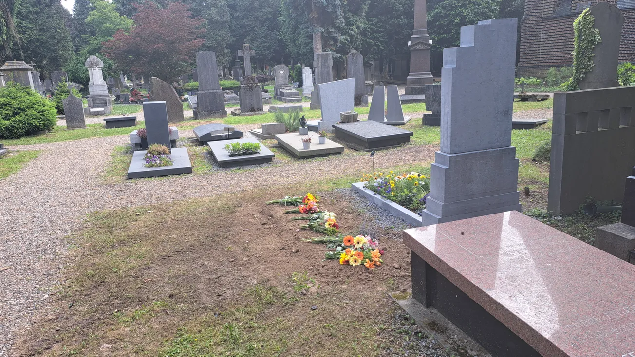 Is dit het graf van Floris Wolfs?