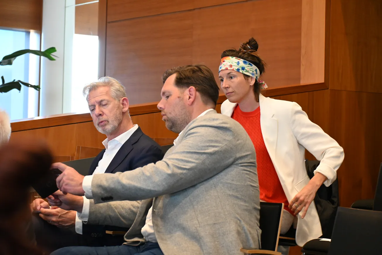 Onno Hoes (64) tijdelijk burgemeester Tilburg