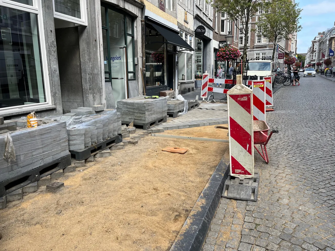 Rechtstraat boos over fietsrekken, gemeente reageert