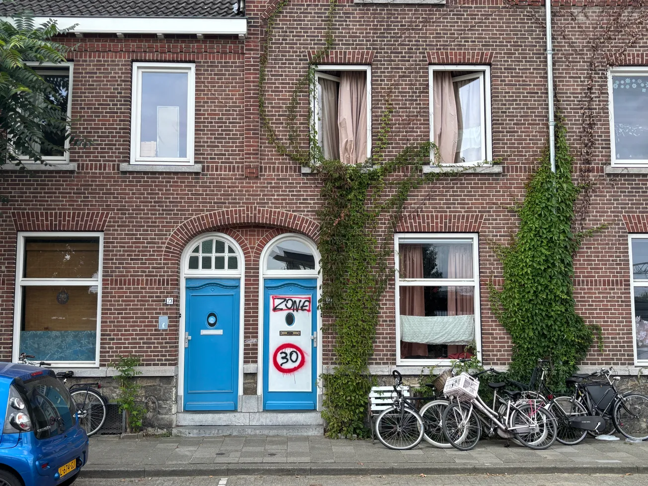 Ergernis over uit protest geverfde voordeur