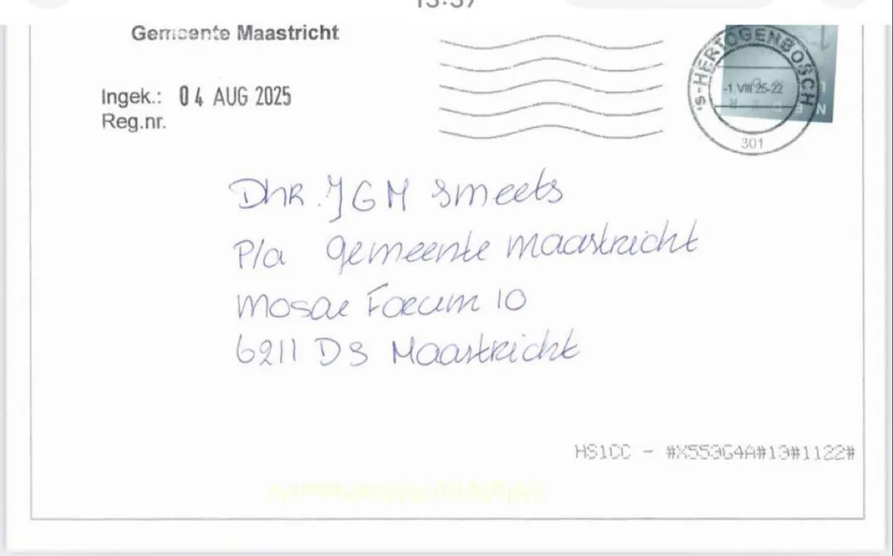 Raadslid "geschokt" dat stadhuis zijn post opent