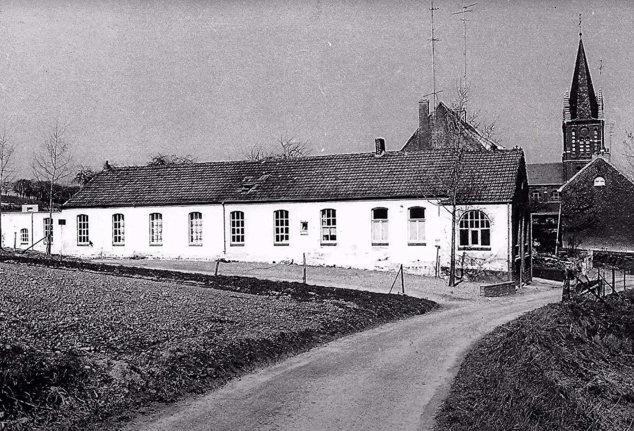 Voormalig onderhoudsgebouw cementtreintje verkocht