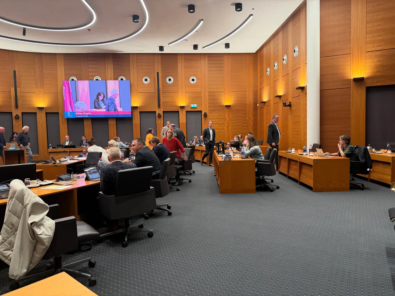 Weglopende wethouders spelen Nuyts en FvD in de kaart