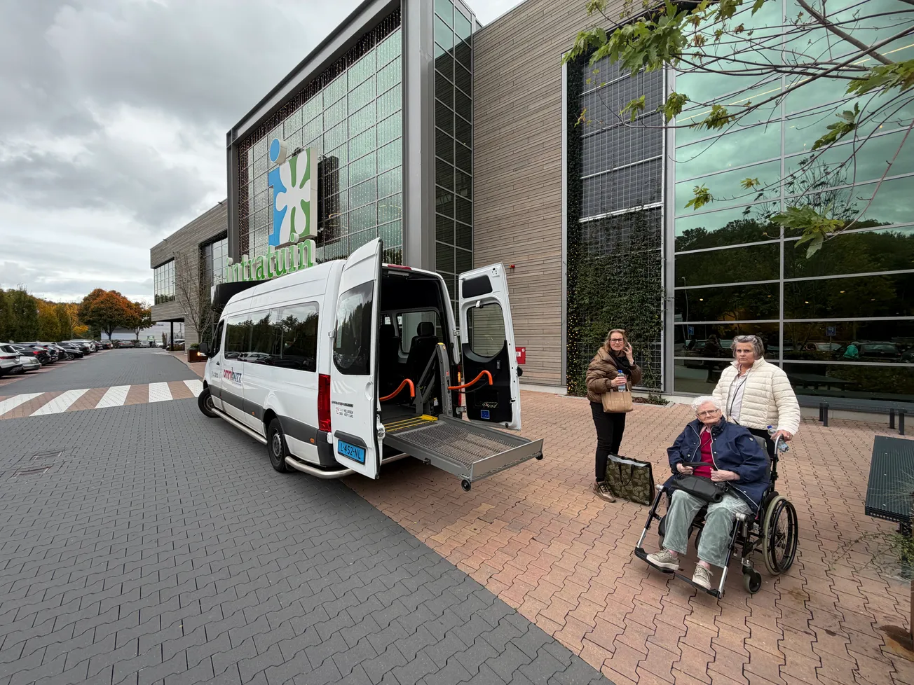 Intratuin moet groepen afbellen, te weinig ruimte