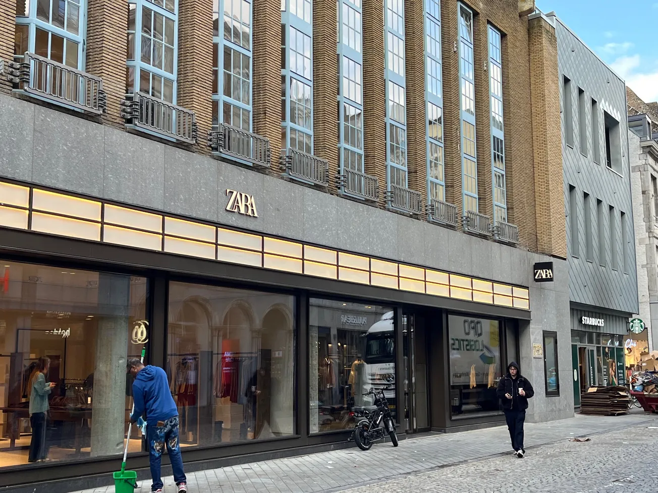 Deze zaken komen naar of vertrekken uit de stad