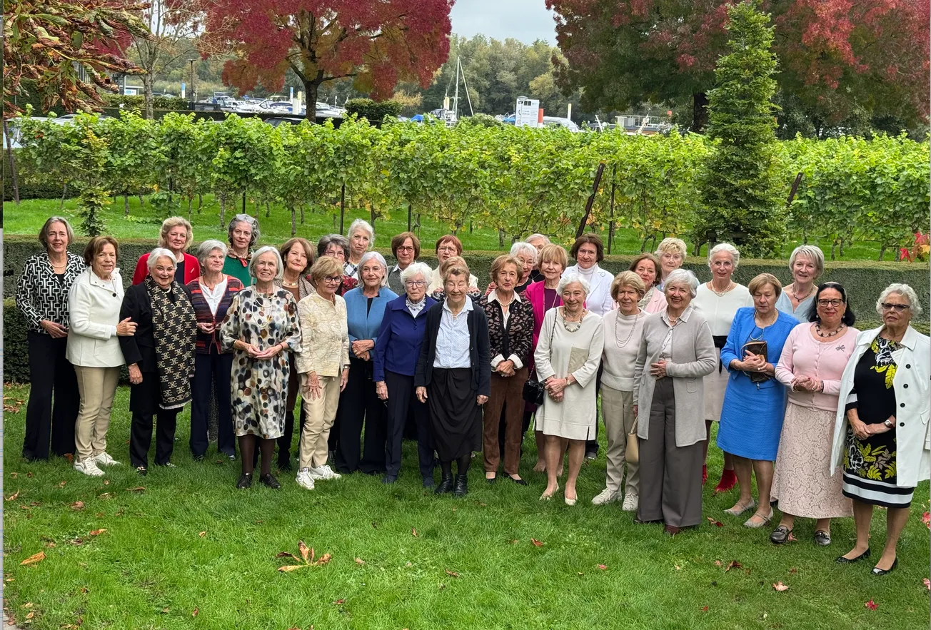 Maastrichtsche Dames Sociëteit viert eeuwfeest