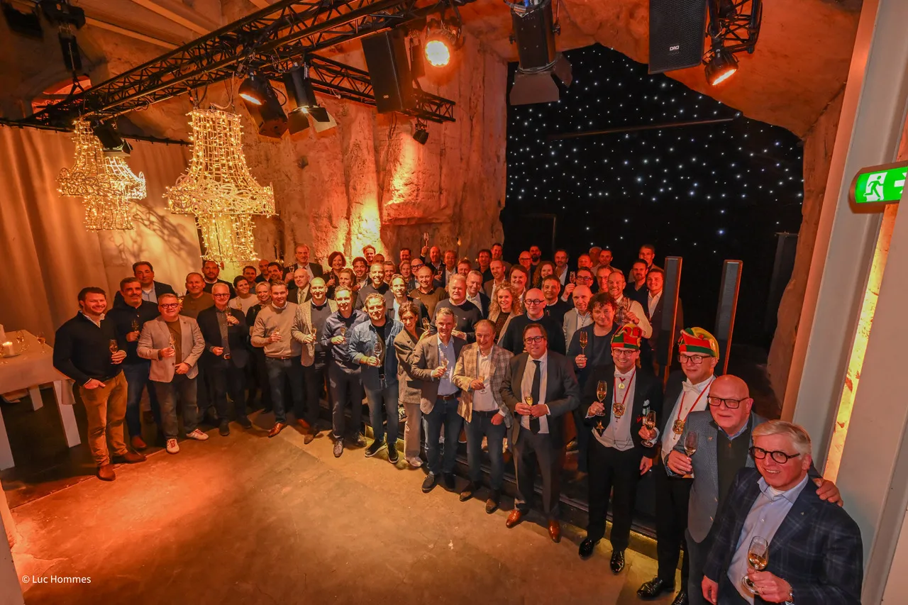 Stadsprinsen reikten 35.000 medailles uit dankzij Sosjeteit