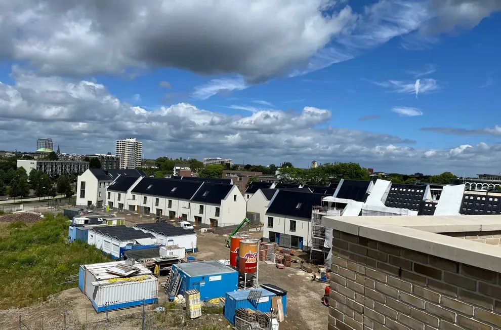 Meer laad-punten bouwmaterieel en vrachtauto's