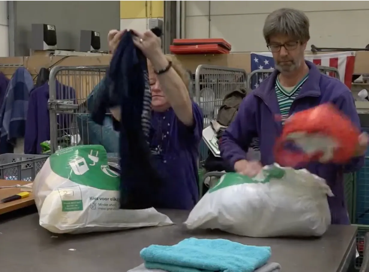 Onderzoek naar ophalen boeken, apparaten, speelgoed en textiel