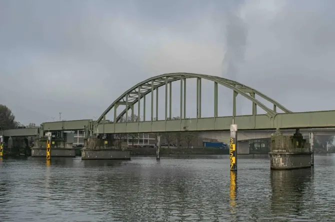 Brug essentieel voor Campus en in oorlogstijd