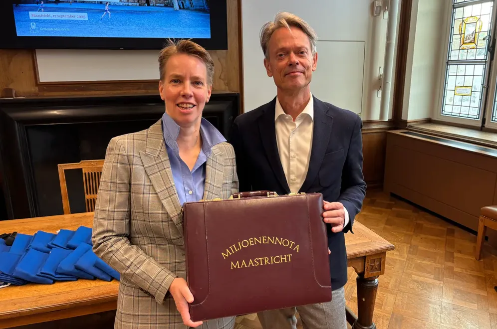 Vacatures, minder projecten: weer 23,44 miljoen over