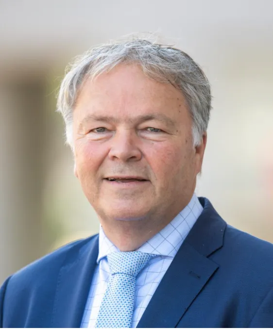 College zet gemeentesecretaris buiten