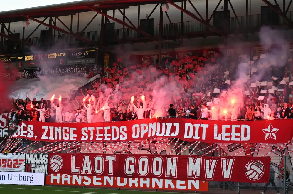 College: juichen voor MVV toch toegestaan