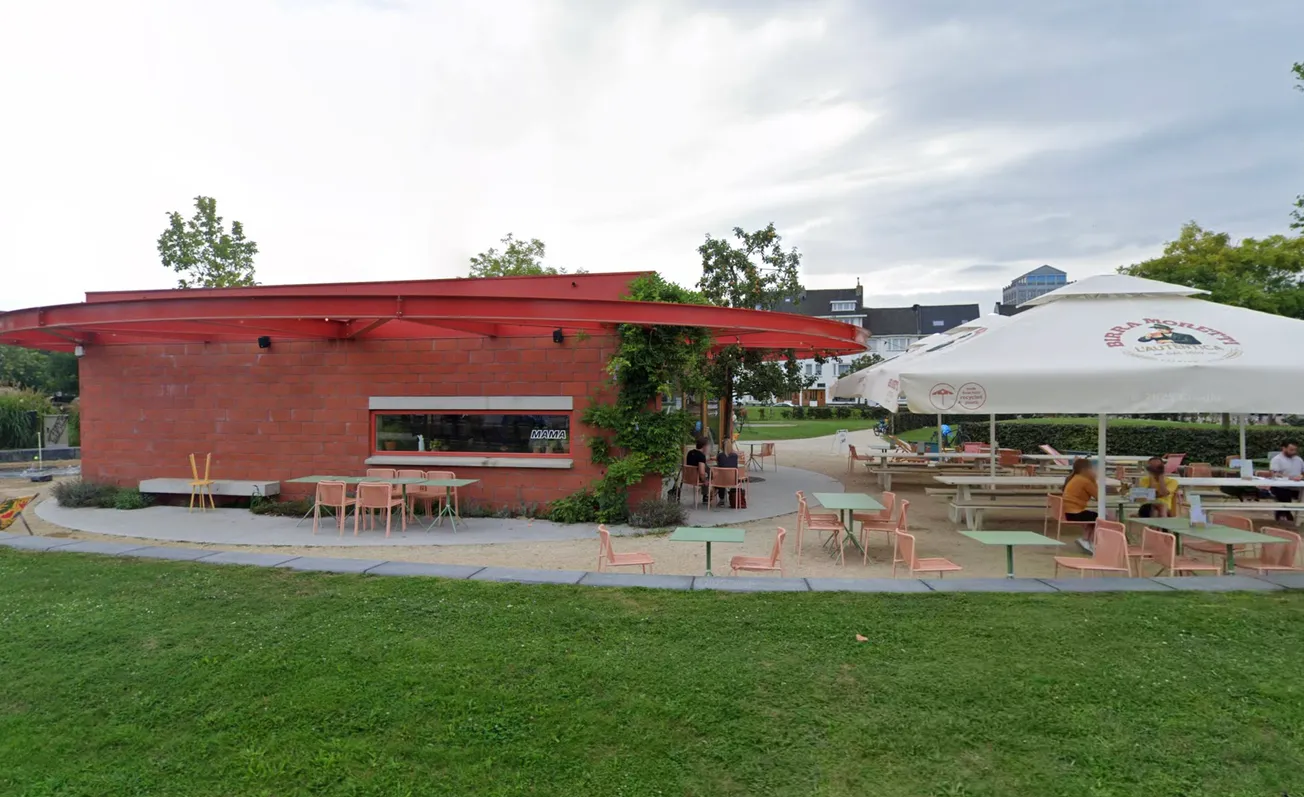 Nieuwe eigenaar restobar Mama, Clichee gooit roer om