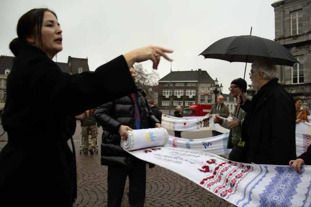 Minuut stilte en Rushnyk voor Oekraïne